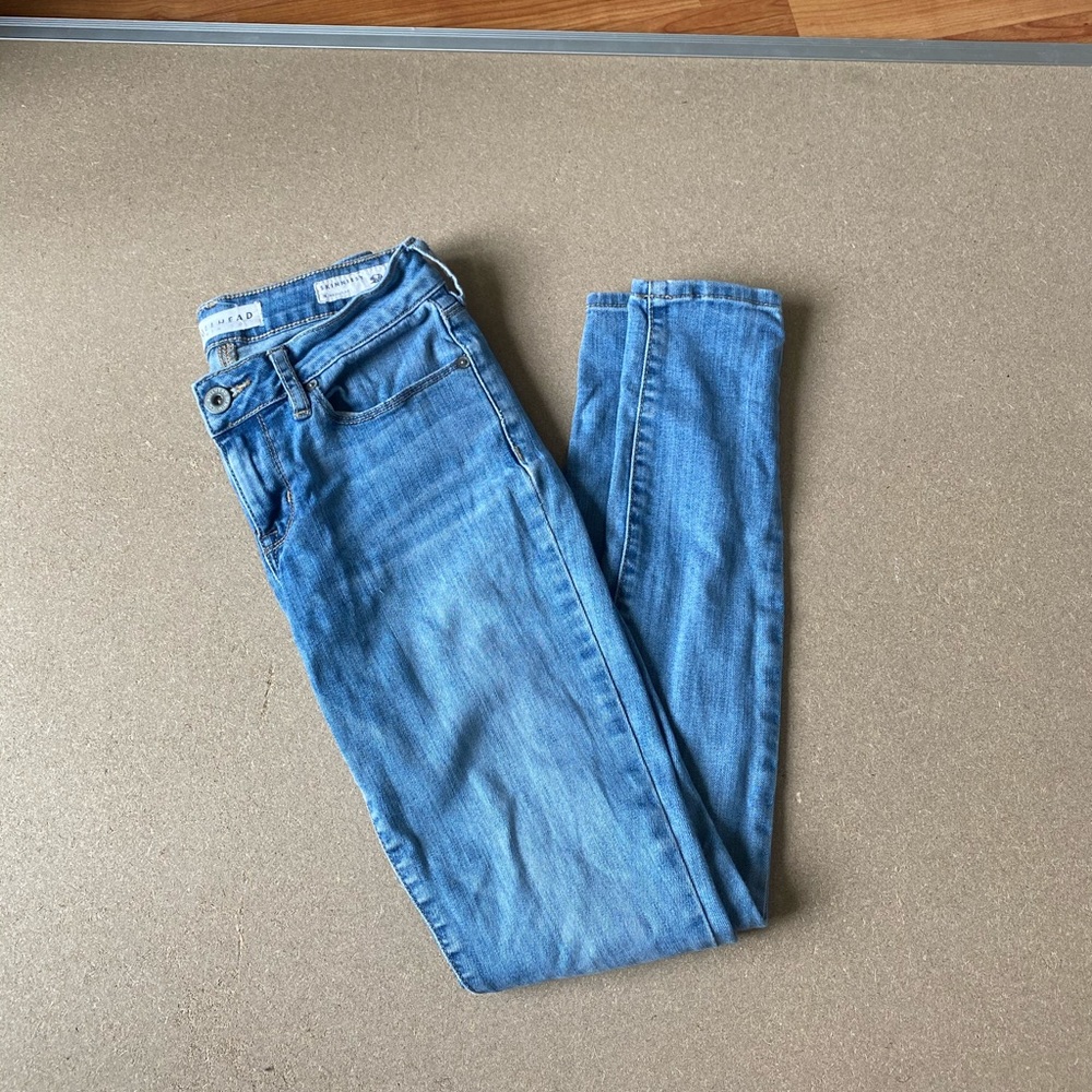 Size 3 Bullhead Skinniest regular jeans